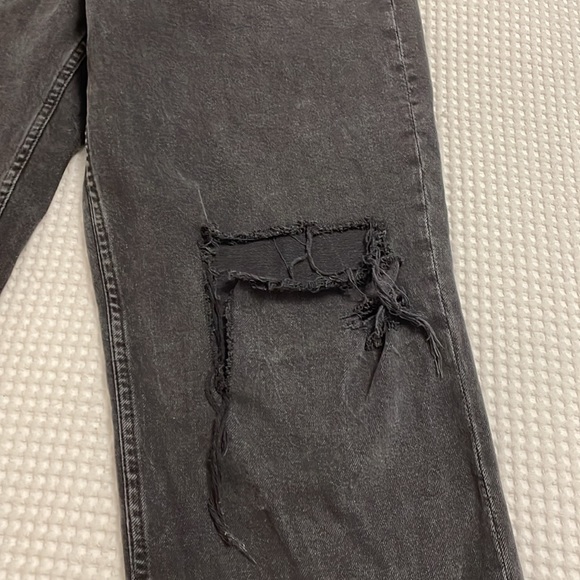 Women ripped jeans - Picture 2 of 5